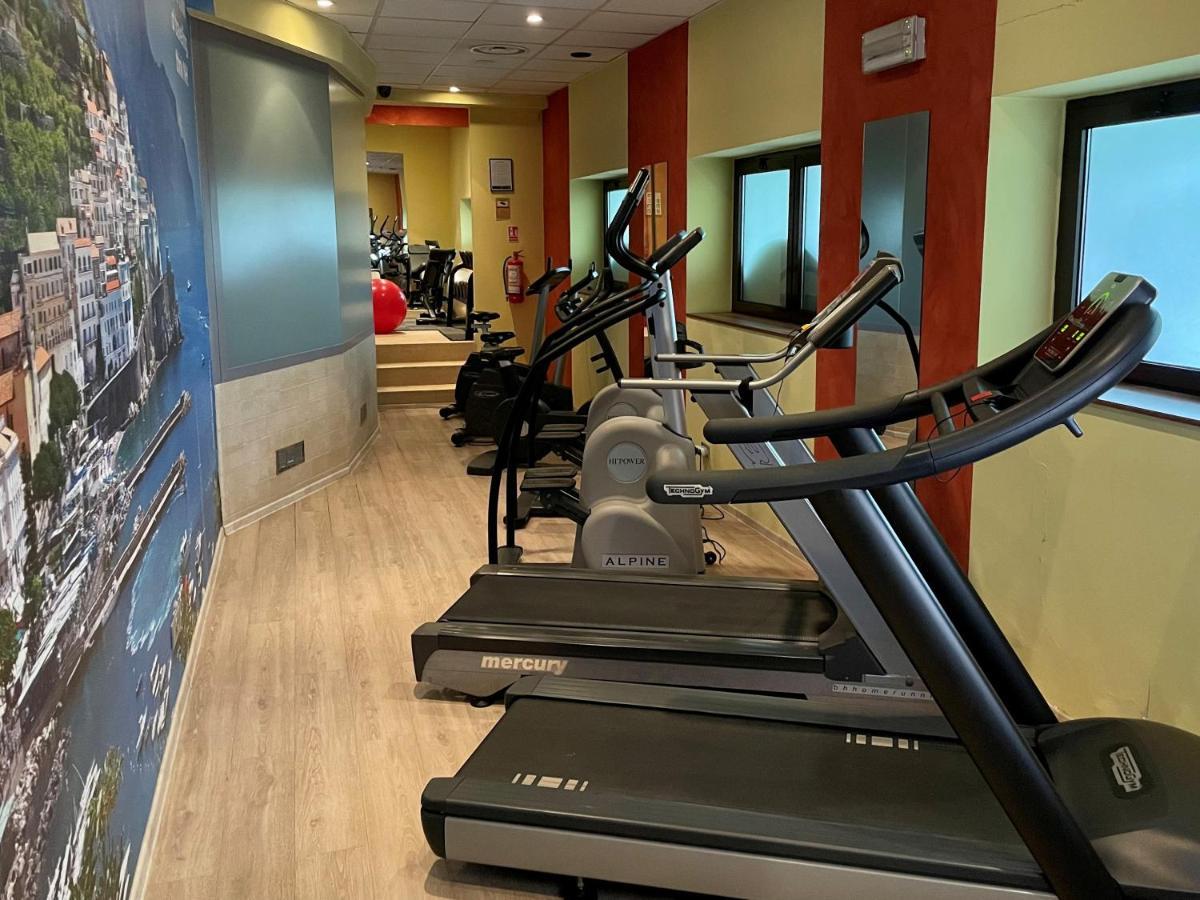 Nh Timisoara Hotel Kültér fotó